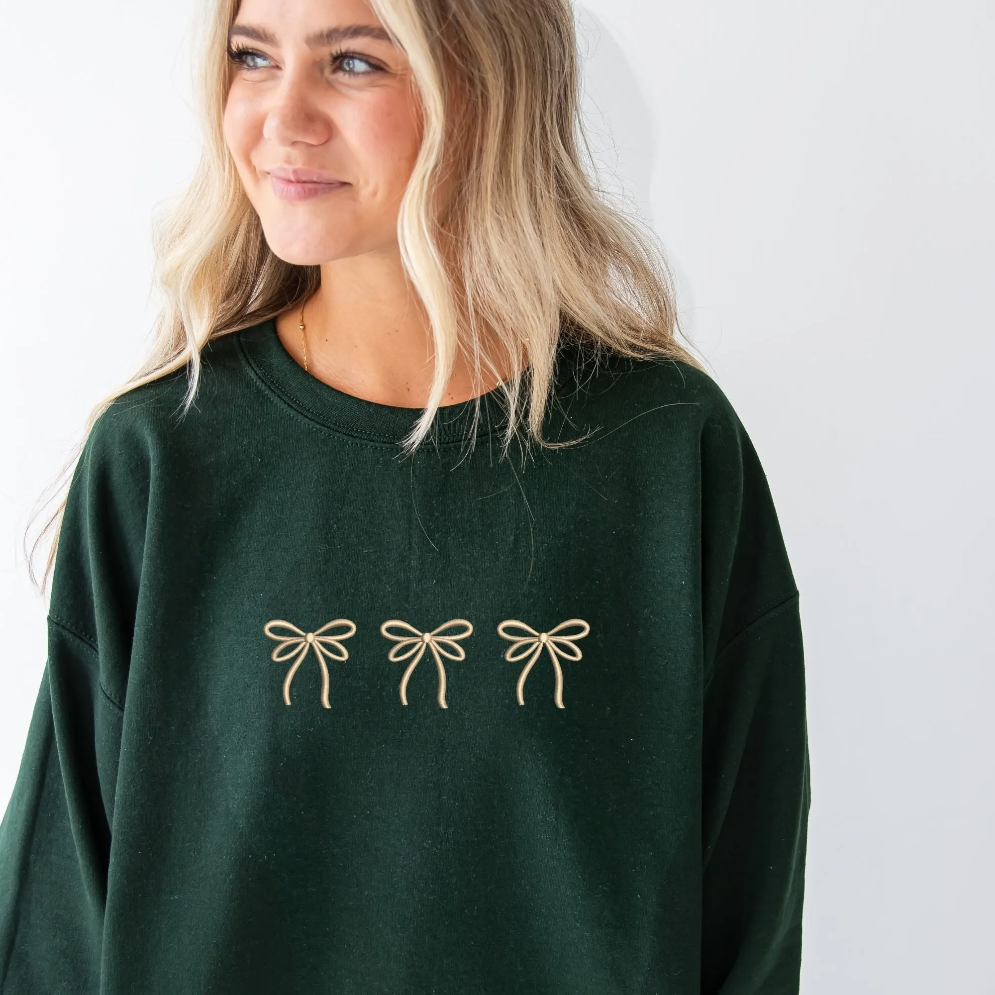 Coquette Christmas Ribbon Bow Embroidered Crewneck Sweatshirt