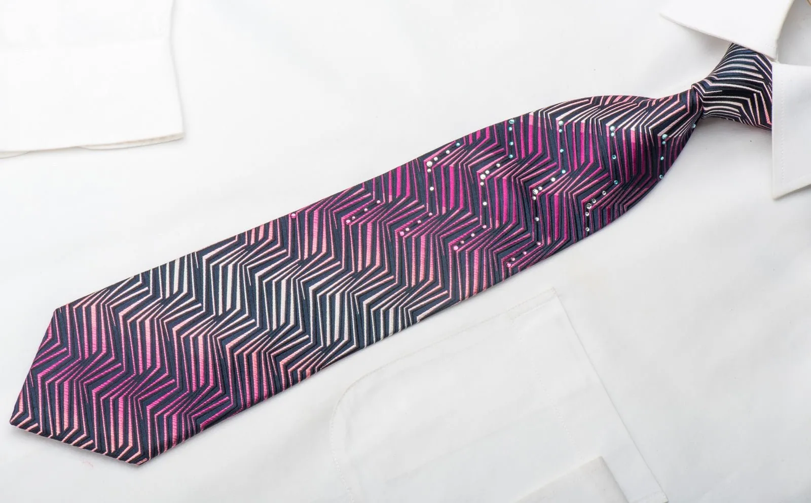 Elegance Men's Silk Necktie Purple ZigZag Striped Sparkling With Crystal Rhinestones