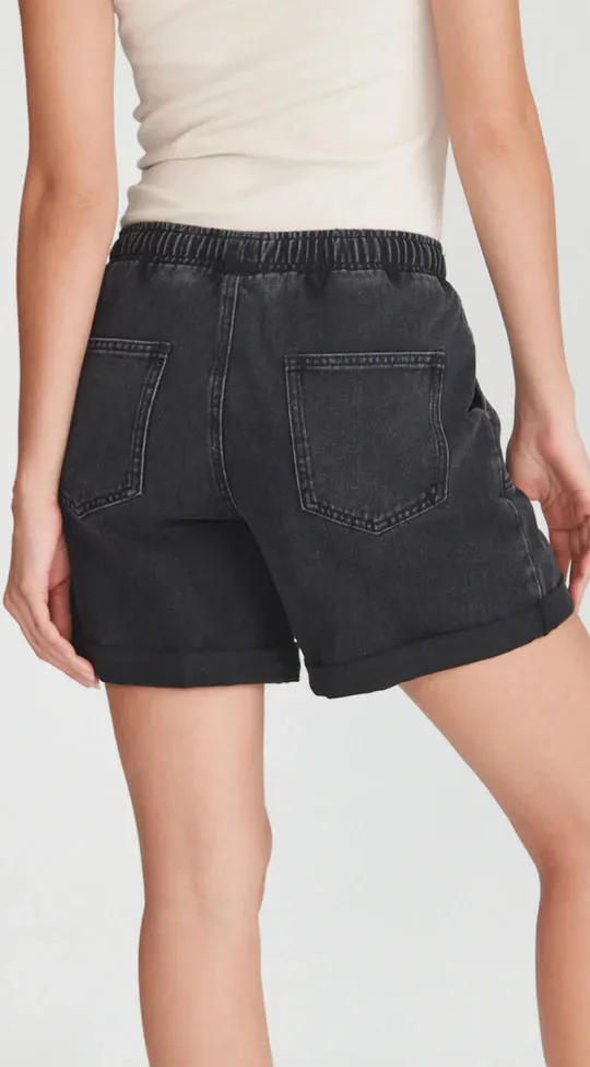 Junkfood Maggie Shorts - Black