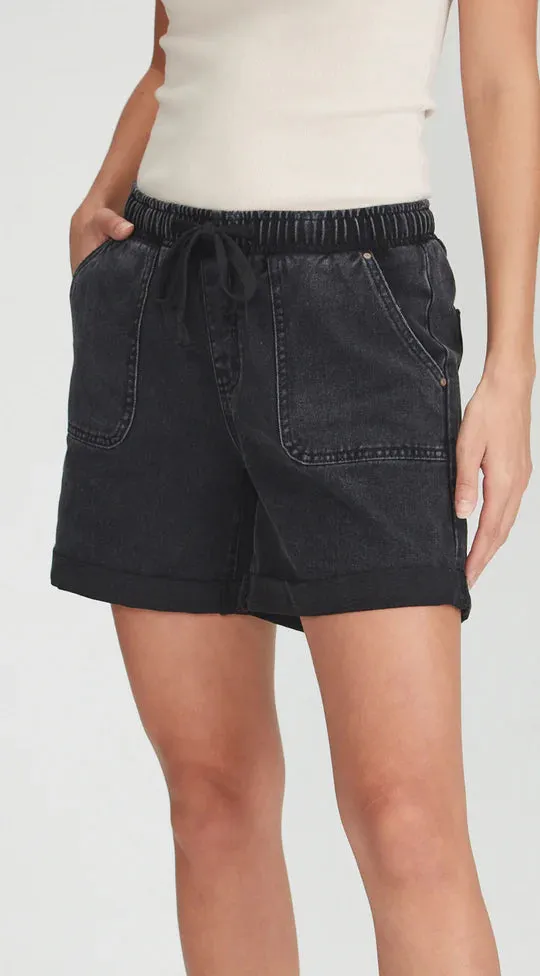 Junkfood Maggie Shorts - Black