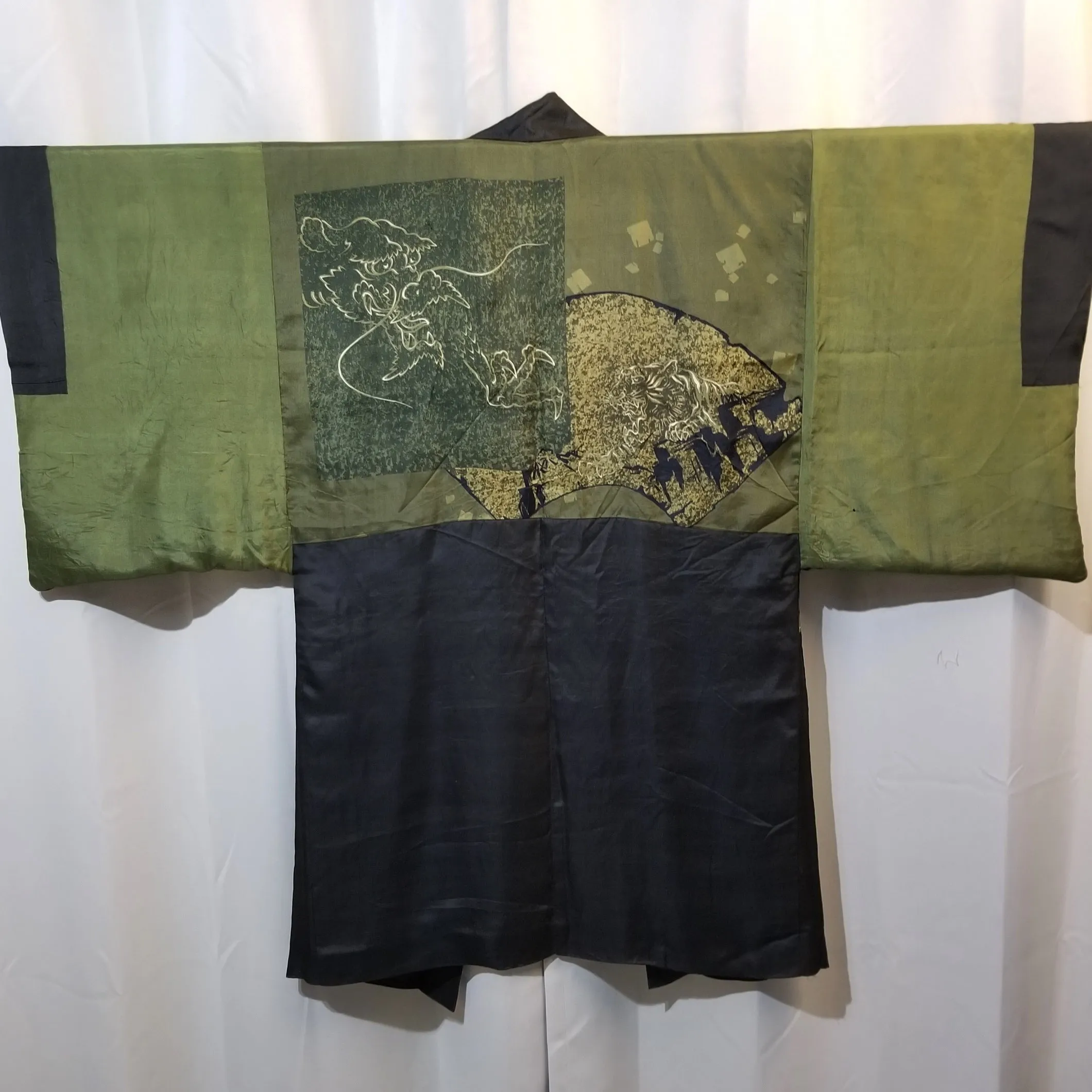 "Dragon and Tiger" Vintage Man's Haori