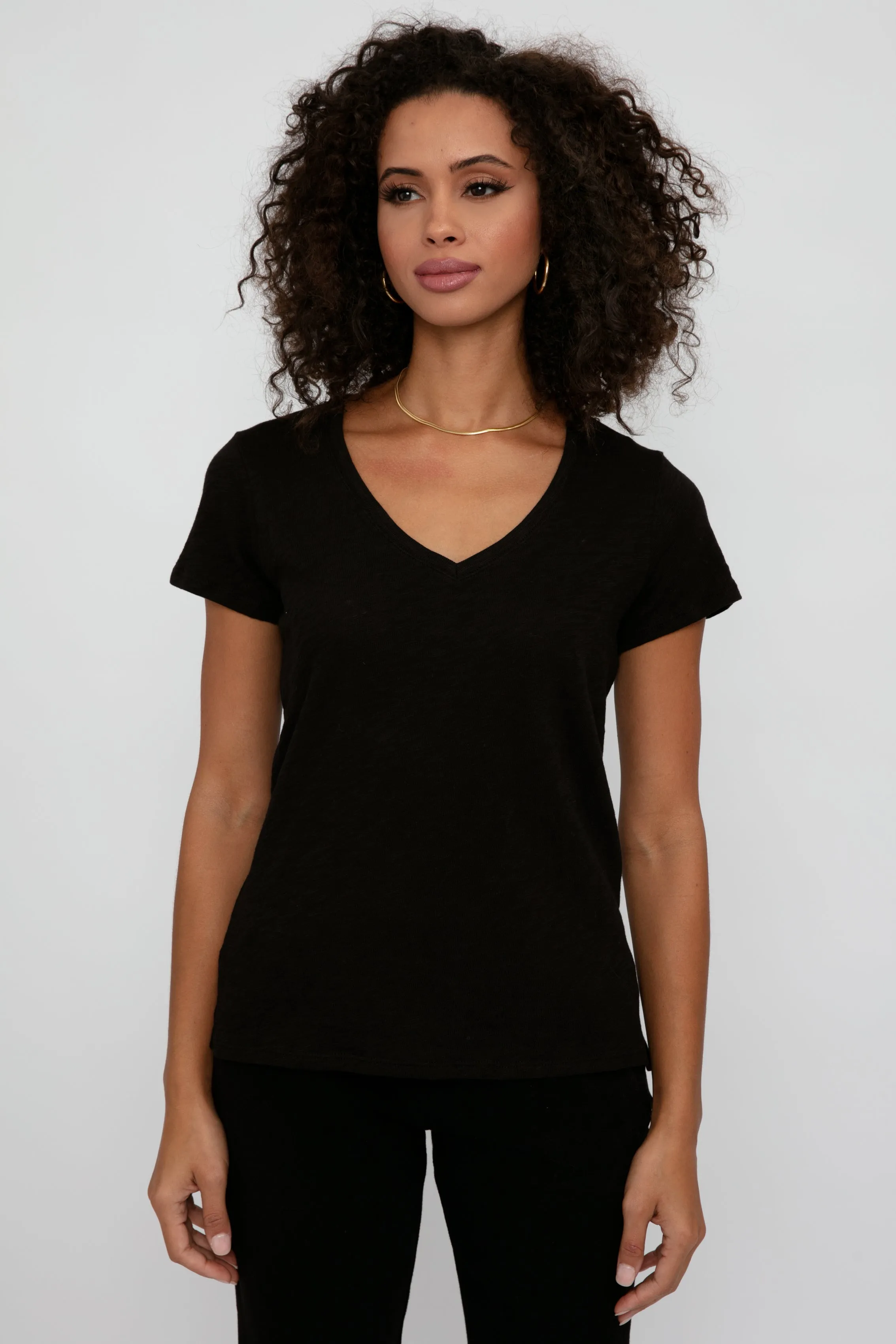 Slub Jersey Schoolboy V-Neck Tee in Black