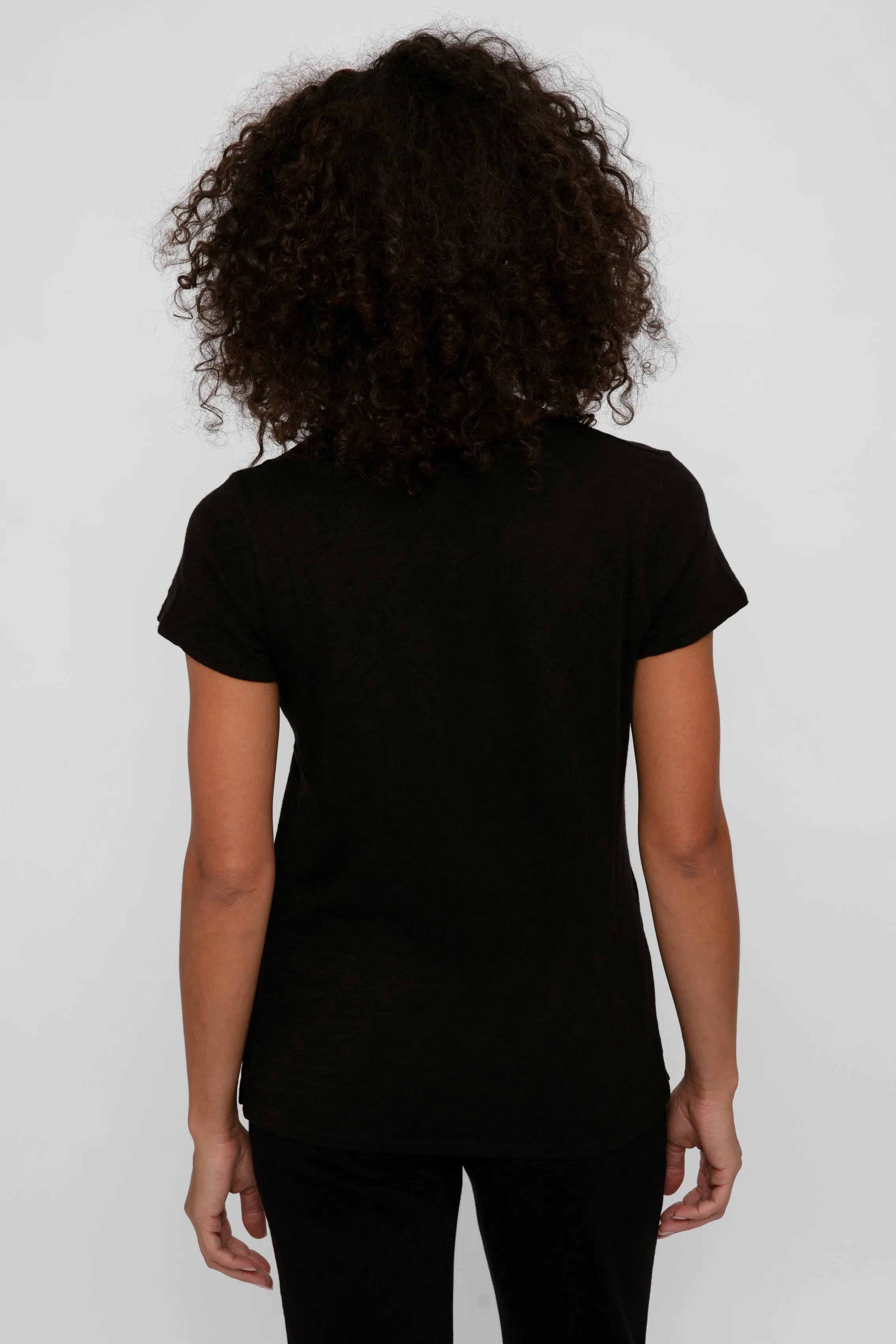 Slub Jersey Schoolboy V-Neck Tee in Black