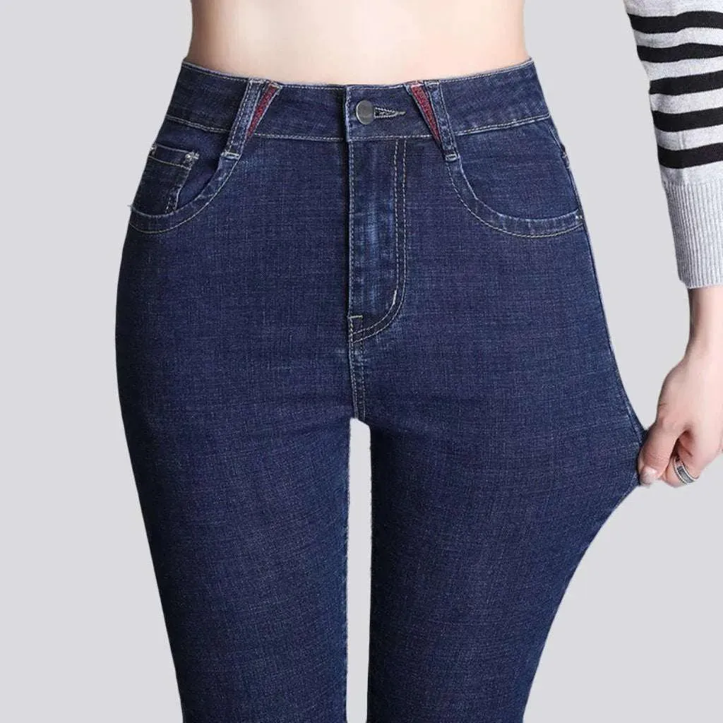 Stretchy skinny jeans
 for ladies