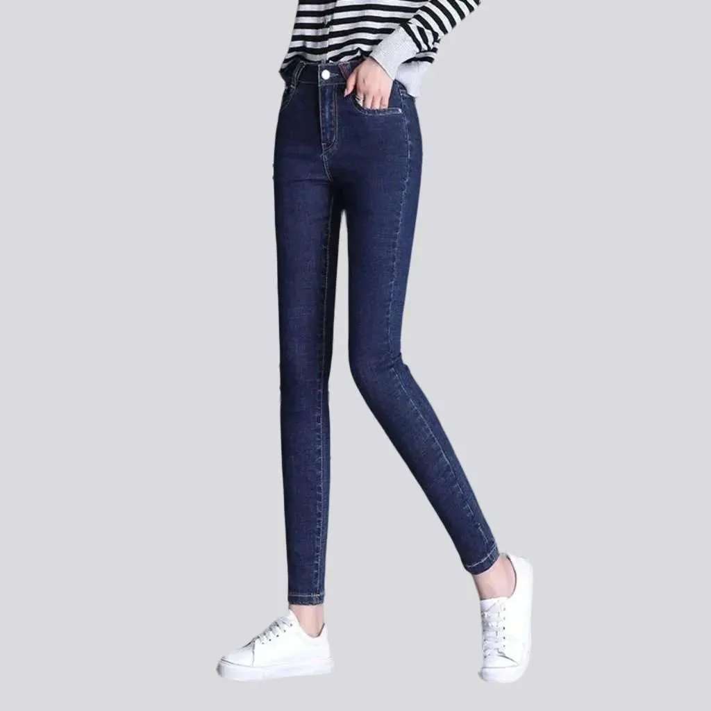 Stretchy skinny jeans
 for ladies