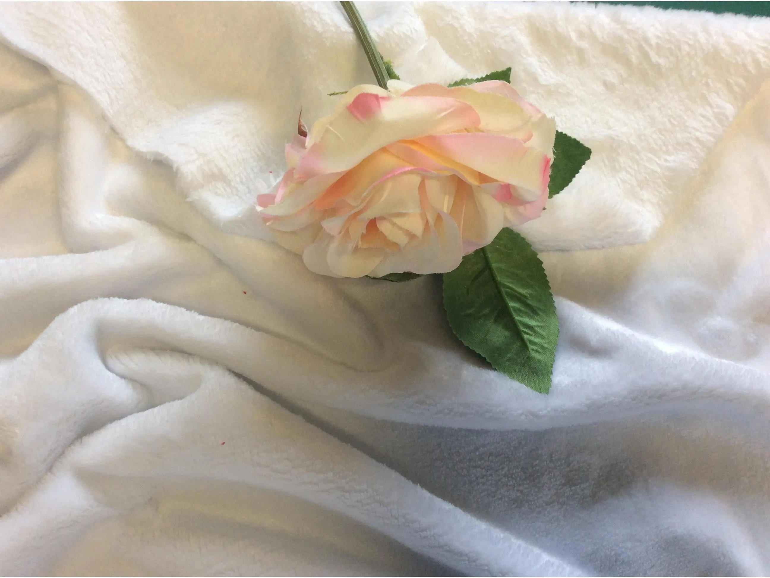 WHITE Luxury  Fleece  Fabric 400 gsm - 150 cms -  Thick and  Luxurious